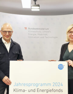 Bild: Bernd Vogl, Leonore Gewessler © Klima- und Energiefonds/APA-Fotoservice/Reither