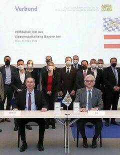 Foto: Besuch von Bayerns Staatsminister Aiwanger beim VERBUND © VERBUND
