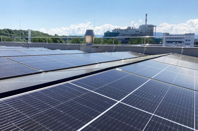 Foto: Lenzing nutzt Sonnenenergie aus VERBUND PV-Anlagen © VERBUND, Andreas Egermaier